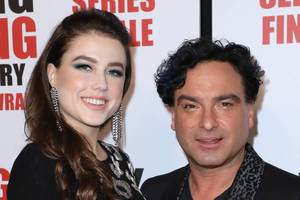 Bild von Alaina Meyer und Johnny Galecki