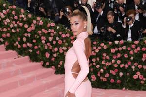 Hailey Bieber Bild von Hailey Bieber