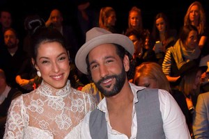 Bild von Rebecca Mir und Massimo Sinató