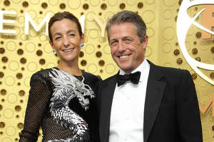Bild von Anna Eberstein und Hugh Grant