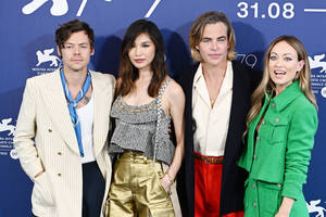 Bild von Harry Styles, Gemma Chan, Chris Pine und Olivia Wilde